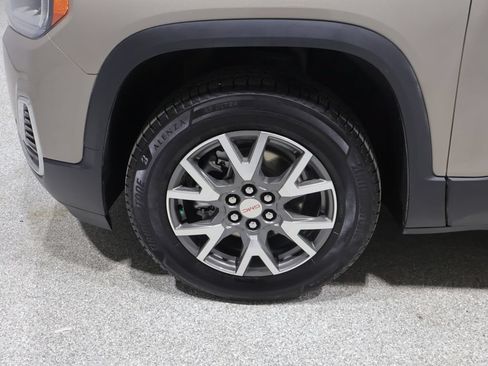 Used 2023 GMC Acadia SLE w/ Driver Convenience Package AWD/4WD image 9
