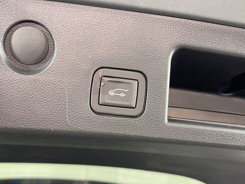 New 2025 Chevrolet Equinox ACTIV image 35