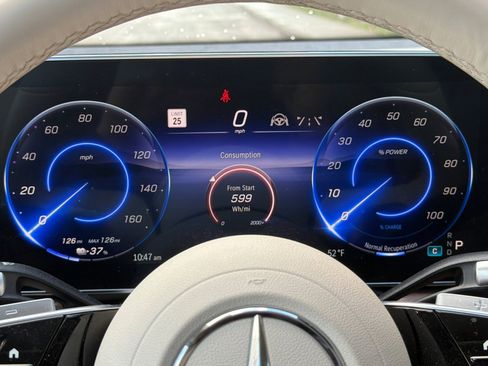 Used 2023 Mercedes-Benz EQS 450+ SUV image 35