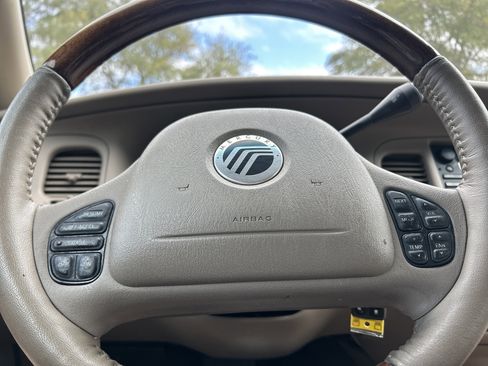 Used 2004 Mercury Grand Marquis LS image 20