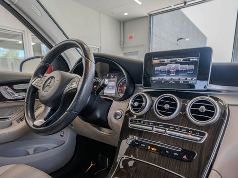Certified 2016 Mercedes-Benz GLC 300 image 22