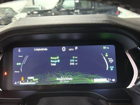 Used 2023 Jeep Grand Cherokee 4WD 4xe image 14