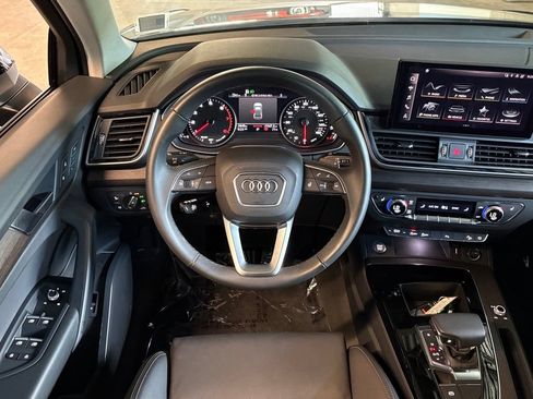 Used 2024 Audi Q5 2.0T Premium w/ Convenience Package AWD/4WD image 15