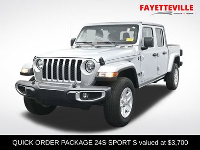 Used 2023 Jeep Gladiator Sport