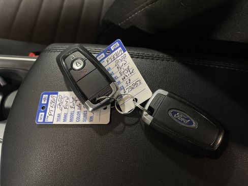 Used 2022 Ford Edge SE image 24