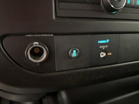 Used 2024 Chevrolet Express 2500 w/ Driver Convenience Package image 21