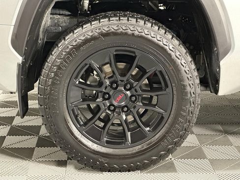 Used 2022 Toyota Tundra Limited image 17