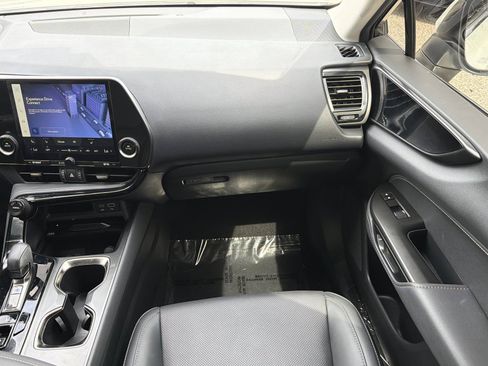Used 2025 Lexus NX 250 FWD w/ Accessory Package (K3) image 16