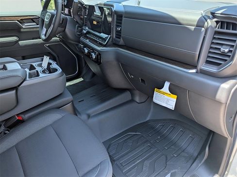 New 2026 GMC Sierra 1500 Elevation image 33
