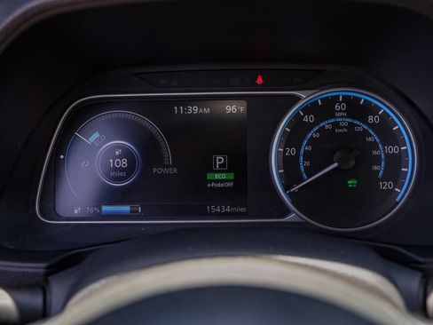 Used 2024 Nissan Leaf S FWD image 29