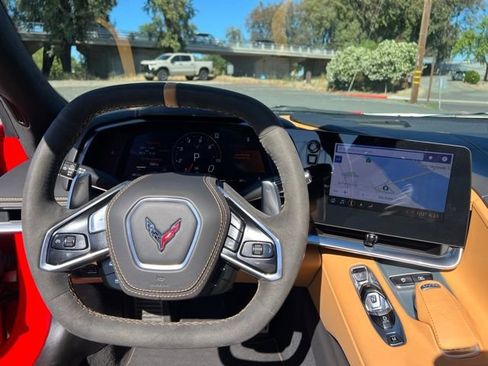 Used 2022 Chevrolet Corvette Stingray Premium Conv w/ Z51 Performance Package RWD image 25