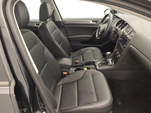 Used 2021 Volkswagen Golf 4-Door image 21