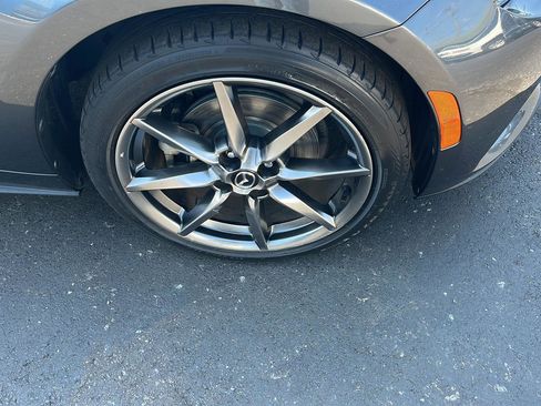 Used 2020 MAZDA MX-5 Miata RF Grand Touring image 23