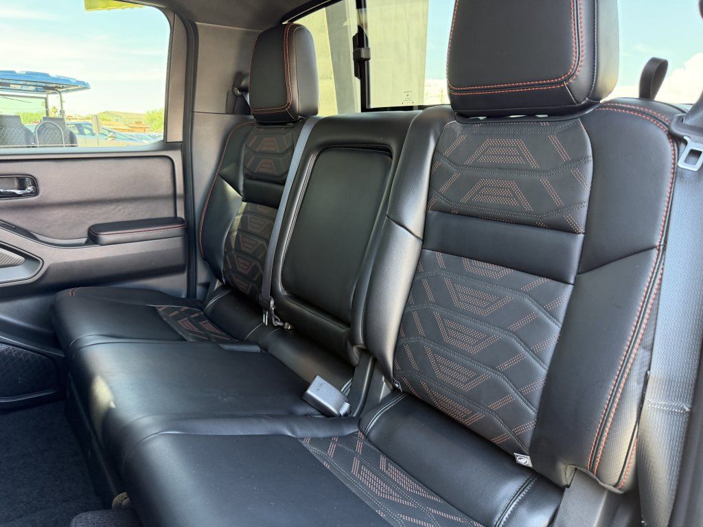 Used 2025 Nissan Frontier Pro-X w/ Pro Premium Package RWD image 33