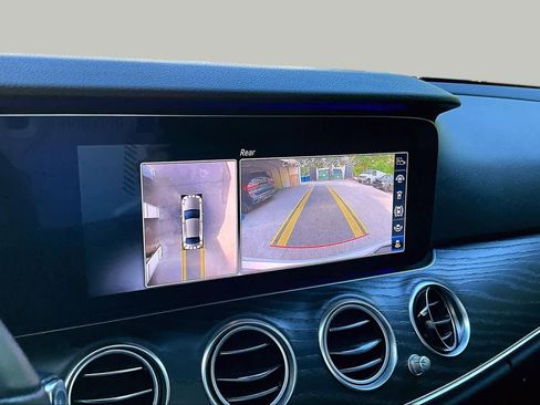 Used 2020 Mercedes-Benz E 350 4MATIC Sedan image 27