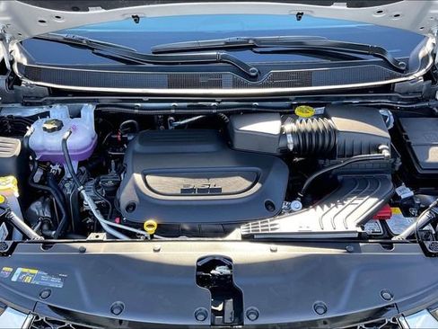 New 2026 Chrysler Pacifica Pinnacle FWD image 9