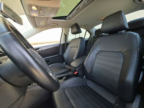 Used 2013 Volkswagen Jetta SEL image 10