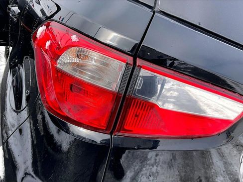 Used 2021 Ford EcoSport SE w/ SE Convenience Package image 28