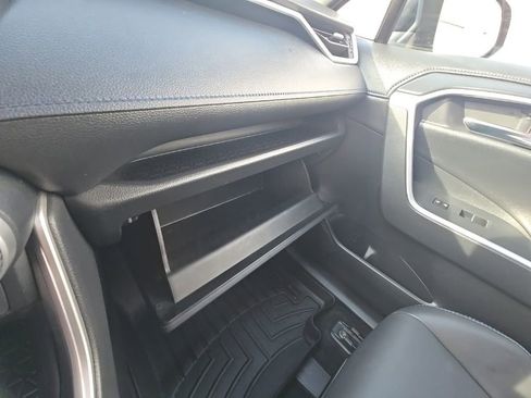 Used 2019 Toyota RAV4 XSE image 22