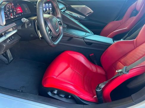 Used 2021 Chevrolet Corvette Stingray Premium Conv w/ Z51 Performance Package RWD image 23