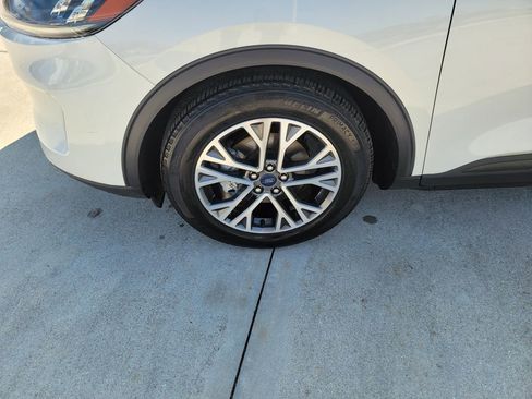 Used 2021 Ford Escape SEL w/ Technology Package image 8