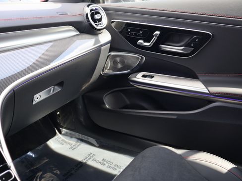 Used 2026 Mercedes-Benz CLE 53 AMG 4MATIC Cabriolet image 39