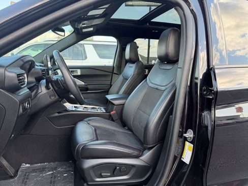 Used 2023 Ford Explorer ST w/ Equipment Group 401A AWD/4WD image 13