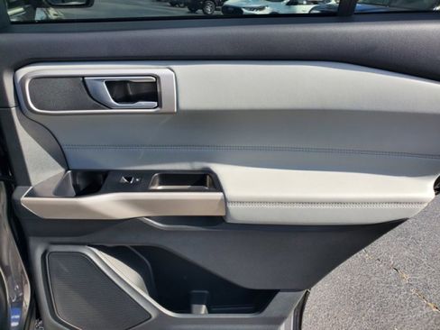 Used 2023 Ford Explorer XLT w/ Equipment Group 202A image 32