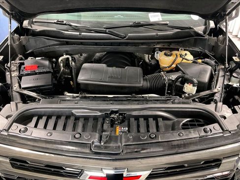 Used 2022 Chevrolet Silverado 1500 ZR2 w/ Technology Package AWD/4WD image 30
