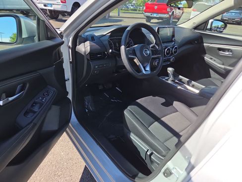 Used 2023 Nissan Sentra SV FWD image 10
