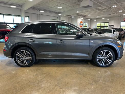 Used 2020 Audi Q5 e Premium Plus w/ Premium Plus Package image 9
