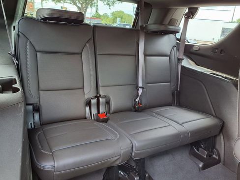 Used 2024 GMC Yukon Denali AWD/4WD image 18