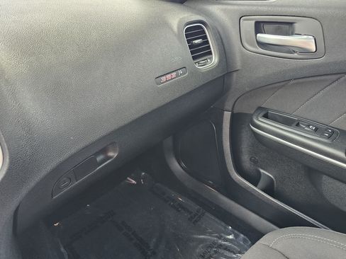 Used 2022 Dodge Charger Scat Pack RWD image 25