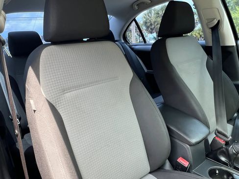 Used 2017 Volkswagen Jetta S FWD image 36