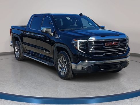 Used 2023 GMC Sierra 1500 SLT w/ SLT Premium Package AWD/4WD image 3