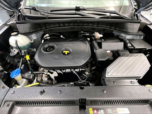 Used 2018 Hyundai Tucson SE AWD/4WD image 9