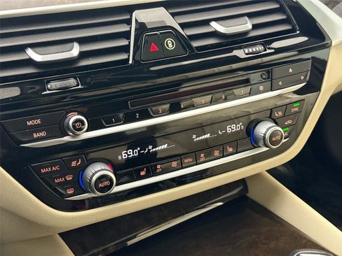 Used 2017 BMW 530i image 27