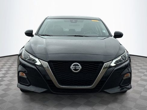 Used 2021 Nissan Altima 2.5 SR image 2