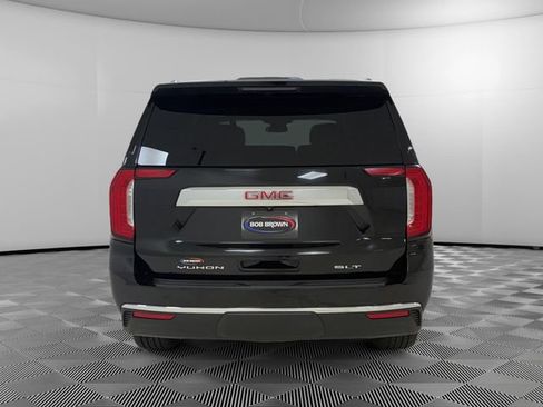 Used 2023 GMC Yukon XL SLT AWD/4WD image 4