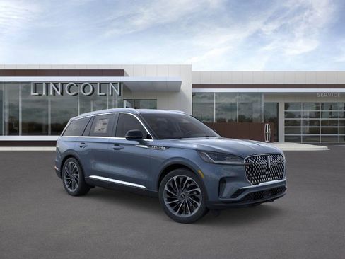 New 2025 Lincoln Aviator Reserve w/ Luxury Package image 7