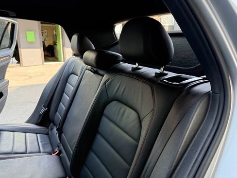 Used 2017 Volkswagen GTI SE image 15