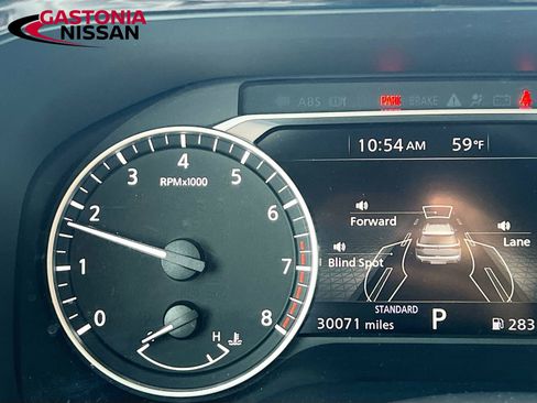 Used 2024 Nissan Pathfinder SV image 15