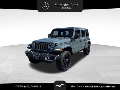 Used 2025 Jeep Wrangler Unlimited Sahara w/ Safety Group