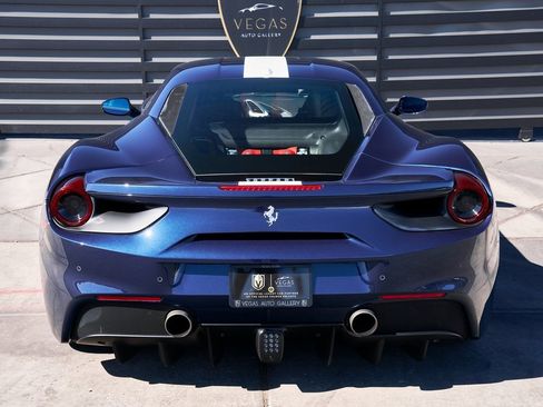 Used 2018 Ferrari 488 GTB image 16