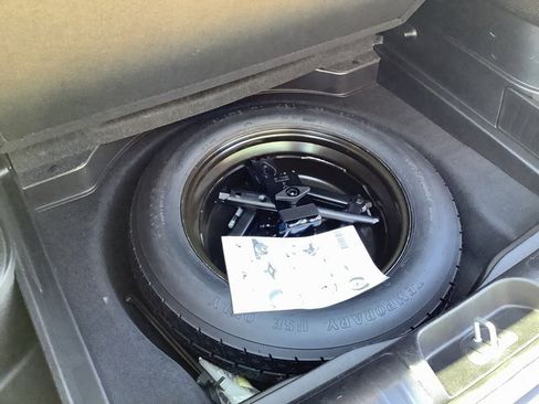 Used 2021 Jeep Cherokee Latitude Lux 80th Anniv w/ Quick Order Package 26U 80TH image 31