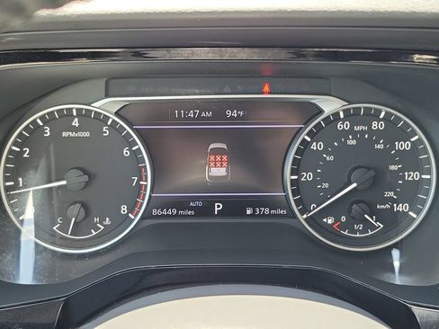 Used 2022 Nissan Pathfinder SV AWD/4WD image 23