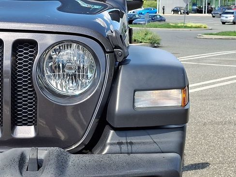 Used 2022 Jeep Wrangler Unlimited Sport AWD/4WD image 11