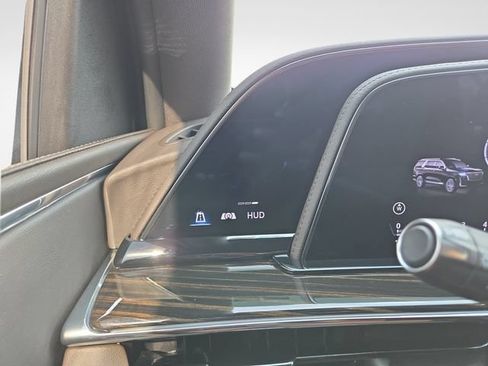 Certified 2024 Cadillac Escalade Premium Luxury AWD/4WD image 20