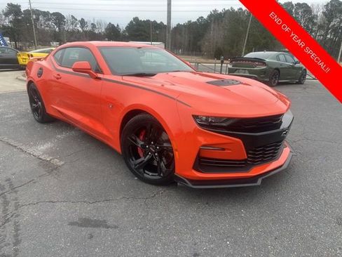 Used 2019 Chevrolet Camaro SS image 7