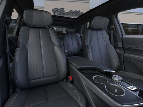 New 2025 Cadillac Lyriq Luxury w/ LPO, Floor Liner Package image 16